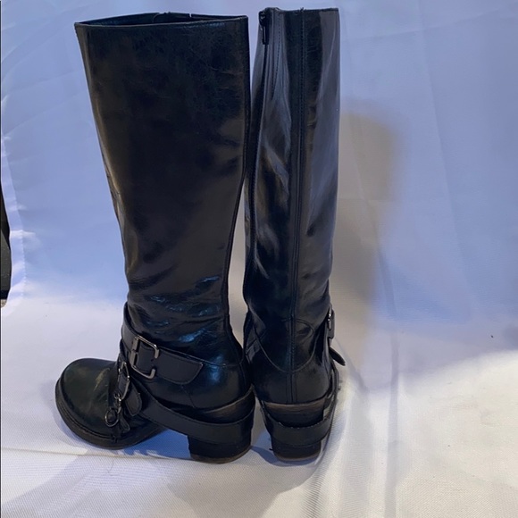 Super Cool Real Leather Boots - Picture 4 of 6